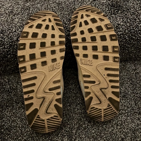 - Nike Air Max size 7 - Picture 4 of 9